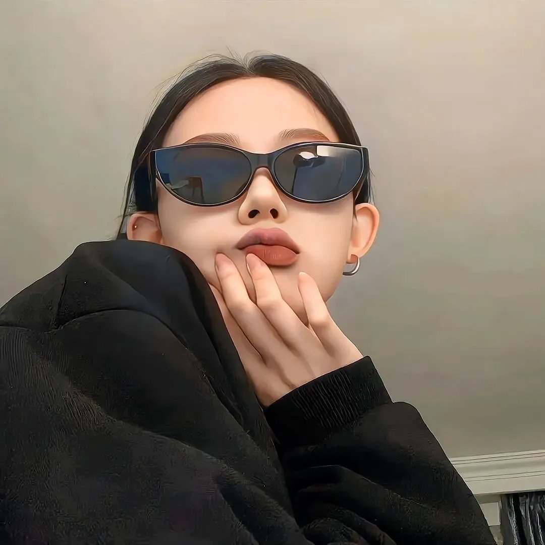 千金我当腻了，现在只想好好打工